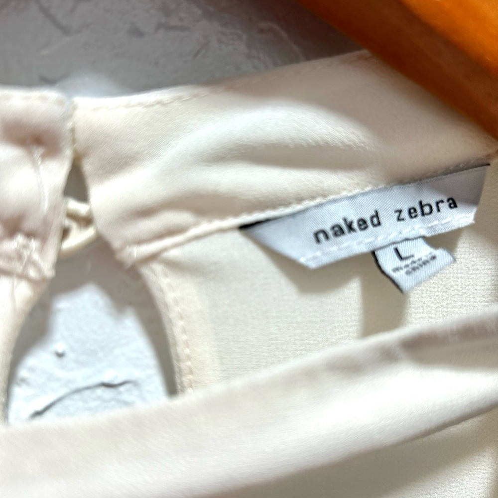 Naked Zebra Cream Ruffled Tie Front Blouse size L, great for work or an event - Picture 5 of 8